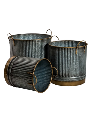 Planters & Baskets