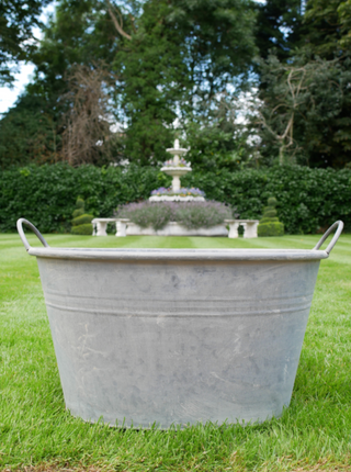 Large Galvanised Oval Metal Dolly Tub