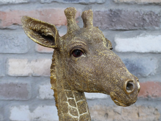 Large Giraffe Bust