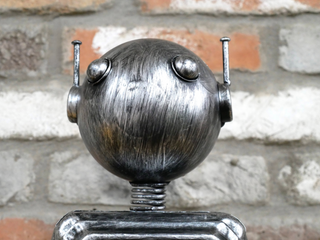 Max the Metal Robot