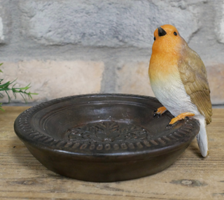 Resin Red Robin 'Bertie' Bird Feeder Bath – Decorative Garden Ornament Sculpture
