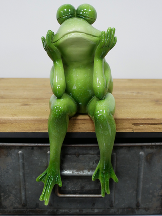 Green Sitting Frog Ornament