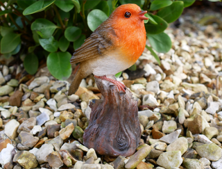 Tweeting Robin Garden Ornament