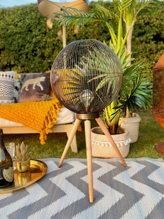 Retro Tripod LED Table Lamp